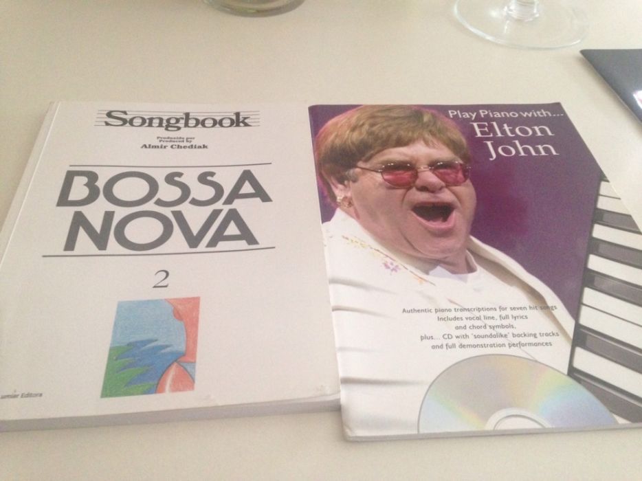 Pautas de músicas- vários géneros- música para órgão