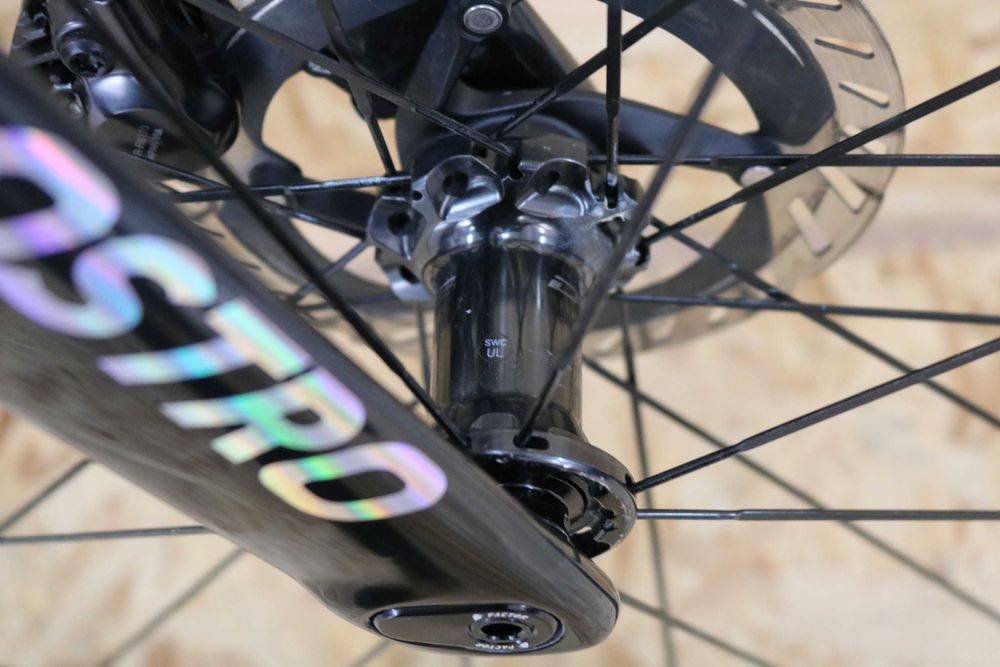 Bicicleta rodas disco Shimano Dura Ace C60 9200 carbono