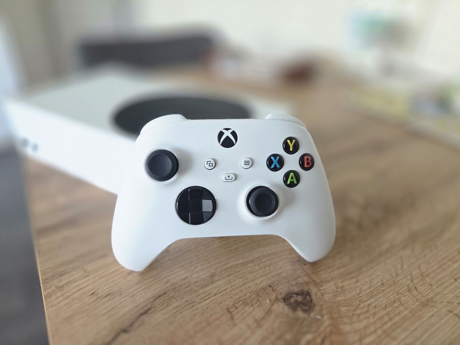 Konsola Xbox Series S + Kontroler