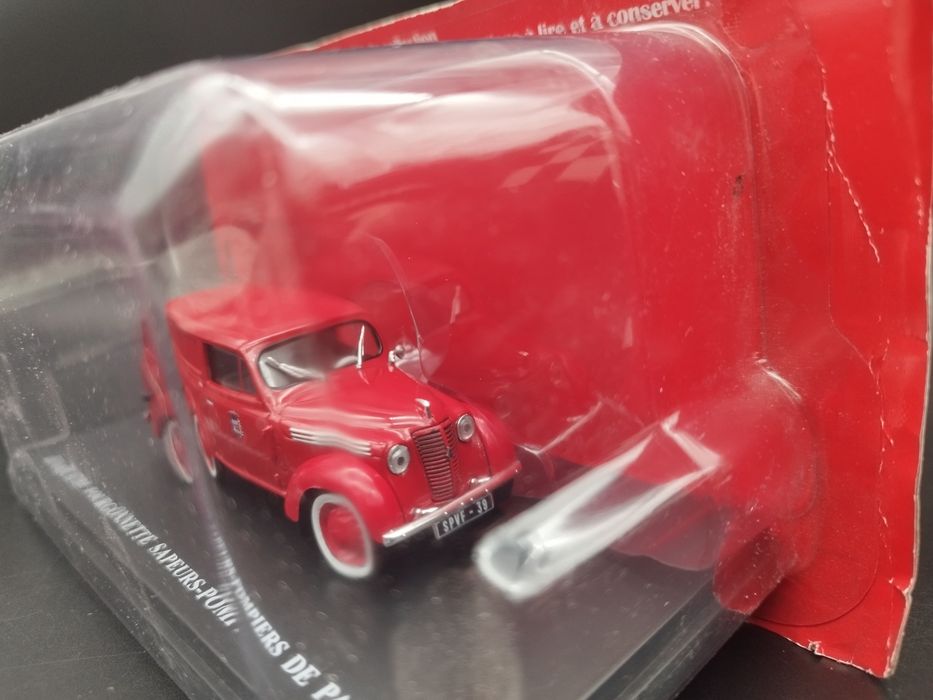 1:43 Atlas Renault Juvaquatre Fourgonnette z 1953  straż pożarna Paryż