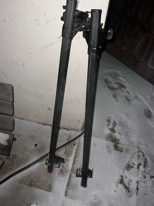 Bagażnik dachowy/ relingi z mocowaniem  Golf 4 itd