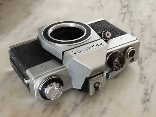 Máquina Fotográfica Praktica L