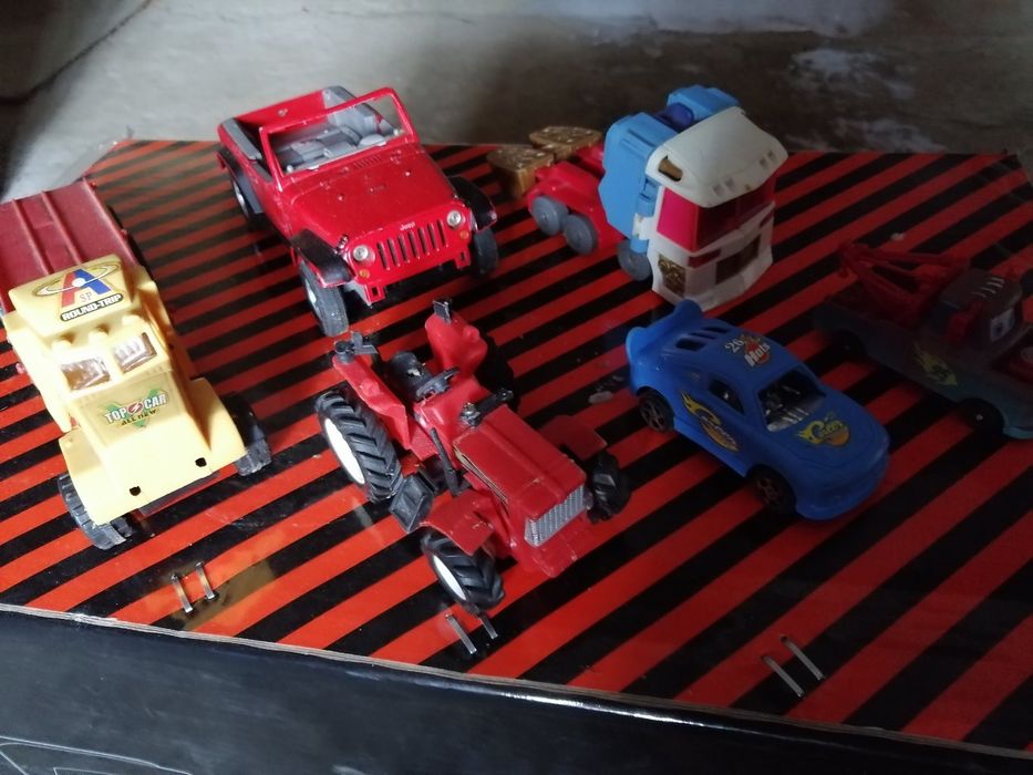 Продаю дитячі іграшки