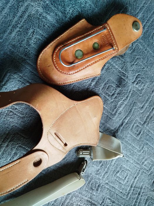 Kabura skórzana XX wiek PRL NRD