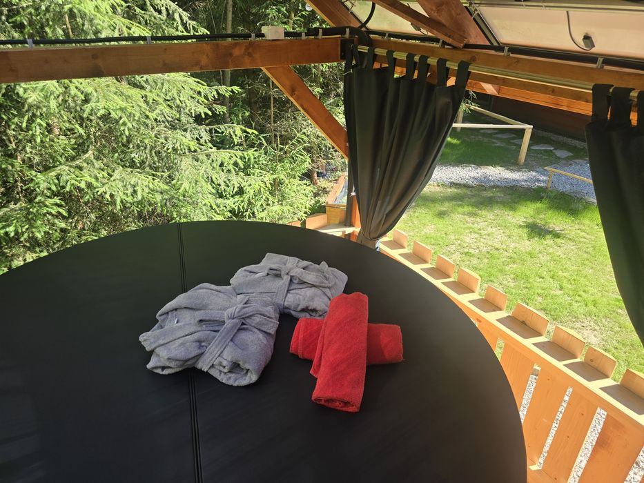 Leśna Przystań – Idealny dla  par domek z jacuzzi Lipnica W