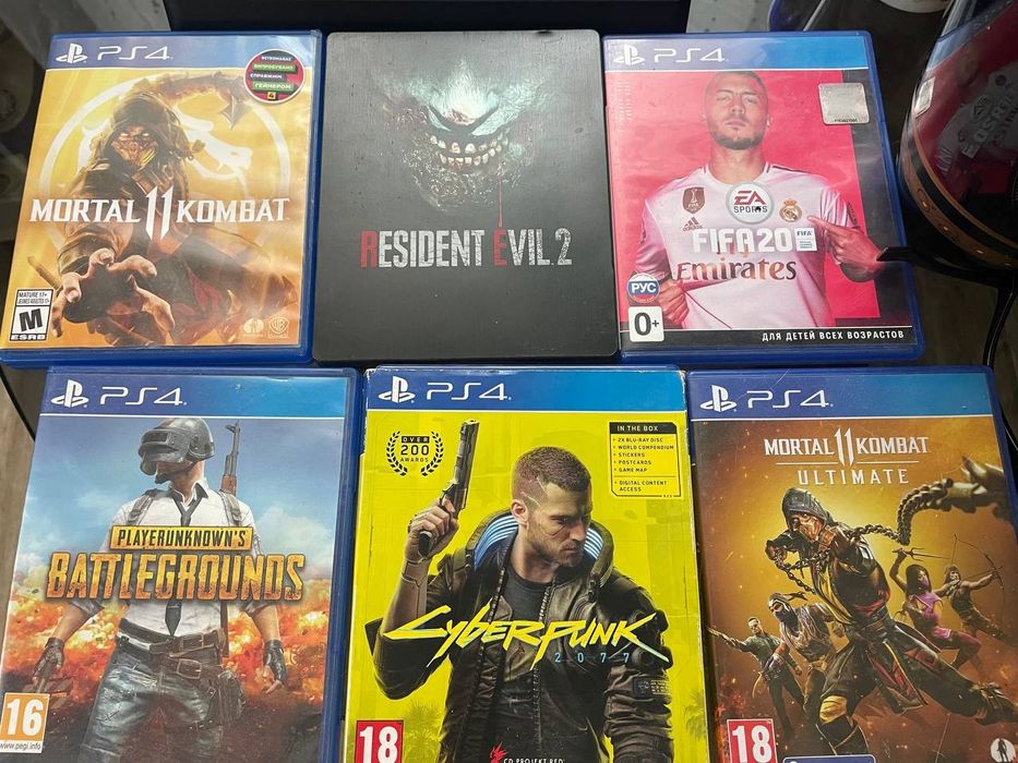 Продам PS4 slim в гарному стані