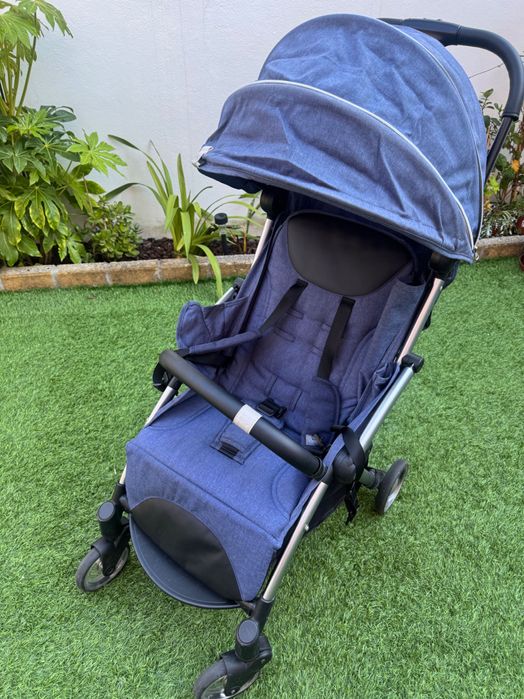 Carrinho passeio Chicco Goody fecha fácil