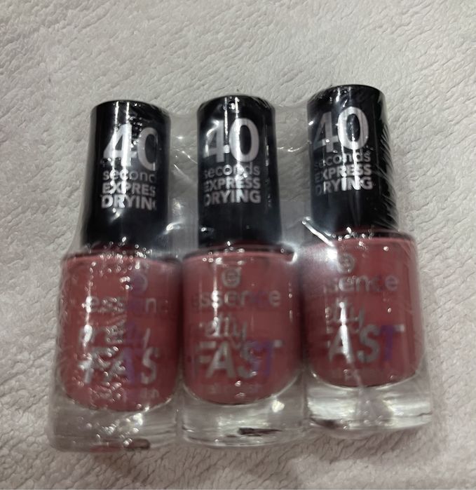 Essence lakier do paznokci zestaw