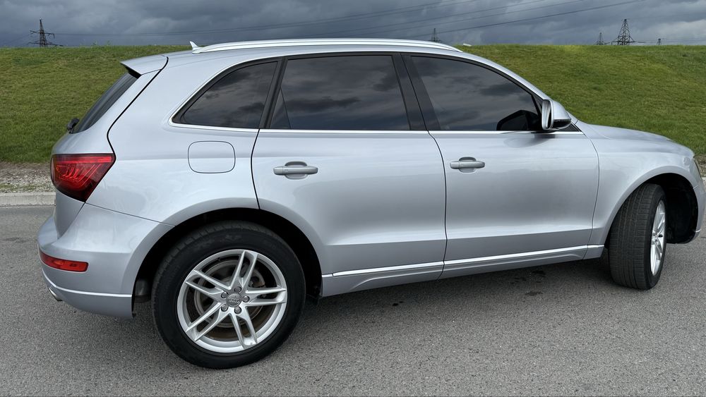 Продам СВОЮ Audi Q5 2.0 бенз 2015год 137 тыс км. Premium Plus
