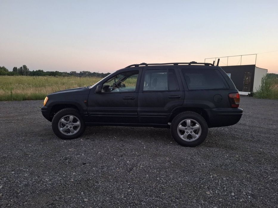 Продам Jeep Cherokee 2002