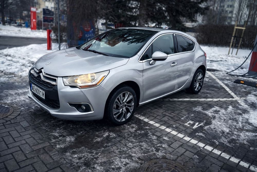 Citroen DS4 1.6 HDI Najbogatsza Wersja Skóra Navi Stan BDB