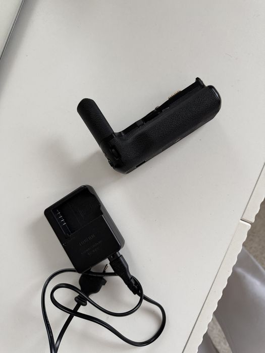 Aparat Fujifilm x-t2 +obiektyw Fujinon XF 16-55 mm+ dodatki