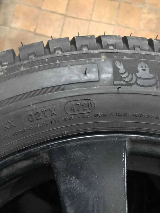 Комплект резины Michelin Agilis Plus 215/60/r17c