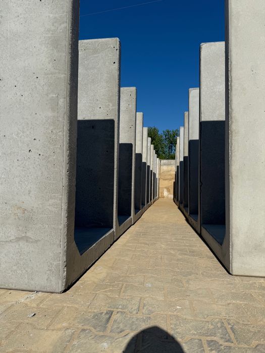 Elki Betonowe - Stabilność i Trwałość na Lata!