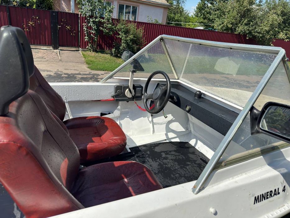 Моторний човен Yamaha 30 2t