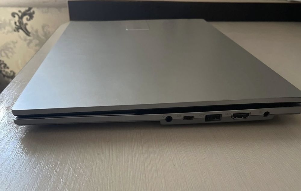 Продам ноутбук в гарному стані