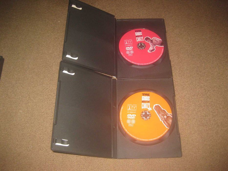 Colecção Completa em DVD "Os Deuses Devem Estar Loucos" Raros!