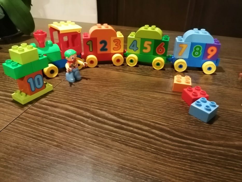 lego duplo pociag + camping z synka i taty