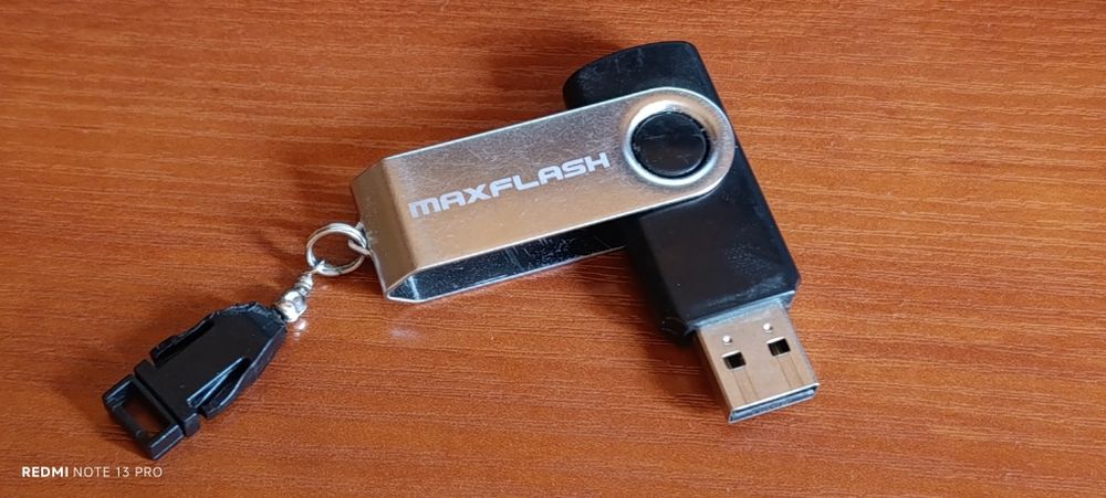 Продам флеш накопичувачі .