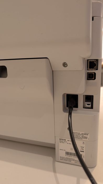 Drukarka kolorowa że skanerem Epson Model C642A