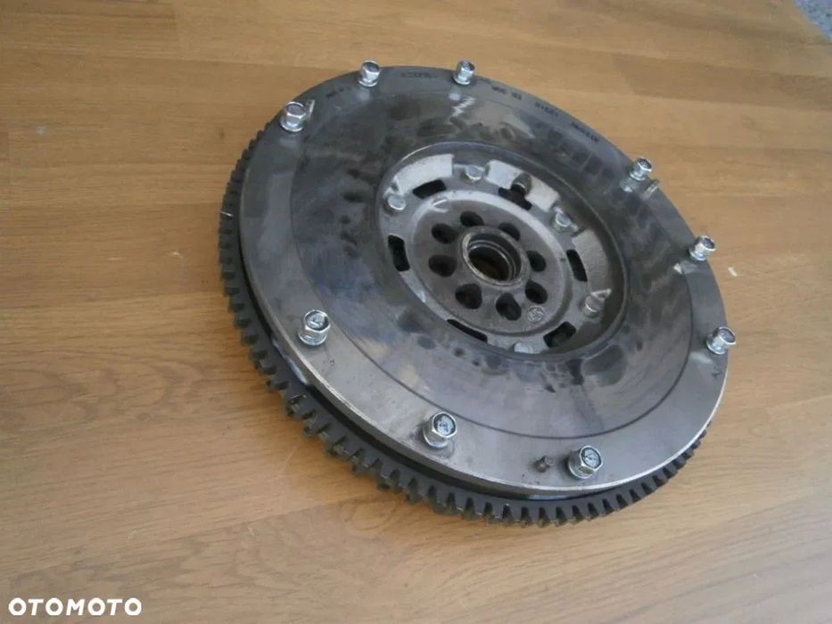 Koło dwumasowe dwumas d40 Nissan Navara 2007 Dci 2,5 Pathfinder