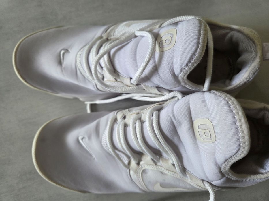 Кросівки Nike 42 розмір 27.5 см- 28 см