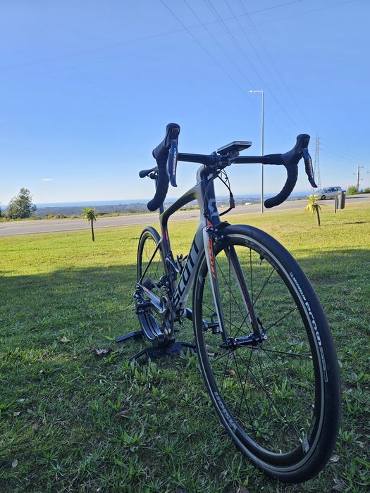 Scott Foil 30 – Estrada | Carbono | Ultegra Di2
