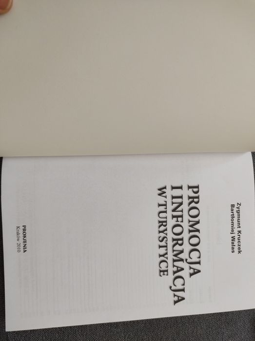 "Promocja i informacja w turystyce" Zygmunt Kruczek, Bartłomiej Walas,