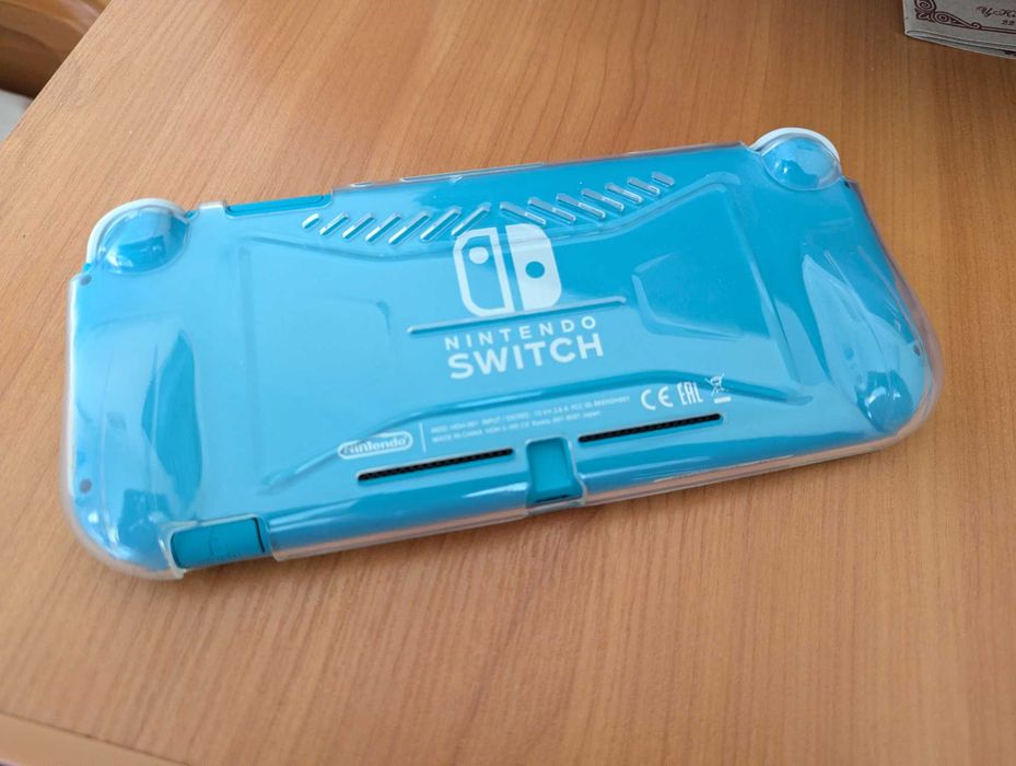 Nintendo Switch Lite 128 GB + Чохол