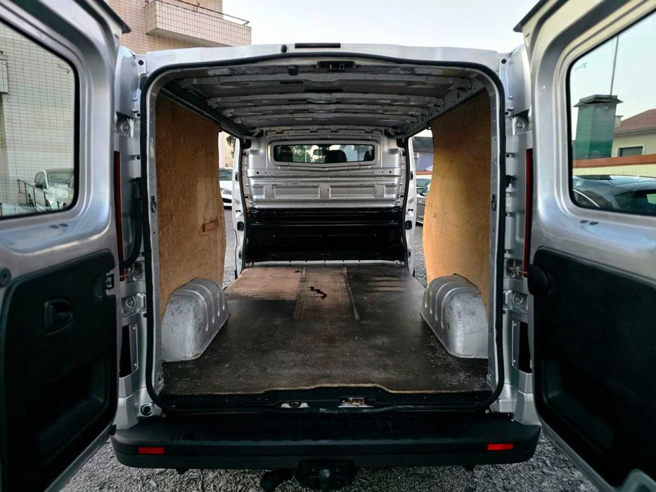 RENAULT TRAFIC L2 1.6DCI "IVA DEDUTÍVEL"