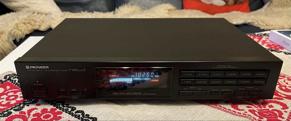 Tuner Pioneer F-656 Mark II