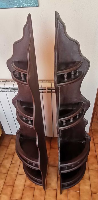 Cantoneiras em Madeira