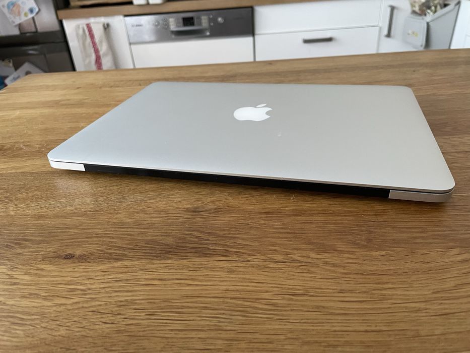 Zadbany apple MacBook Pro 13” retina ssd 250GB  sequoia