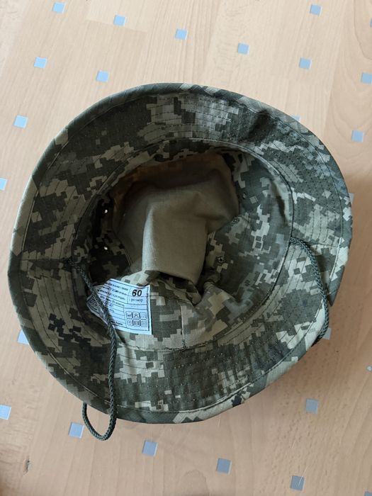 Пана і два флісових шарфа