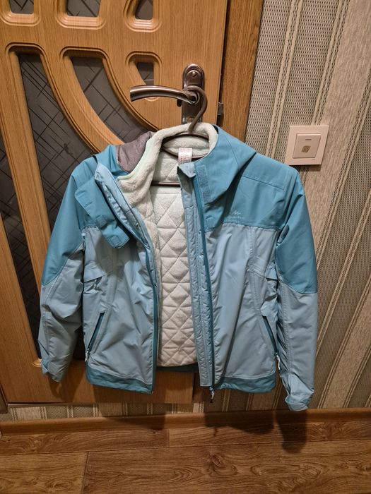 Продам жіночу куртку