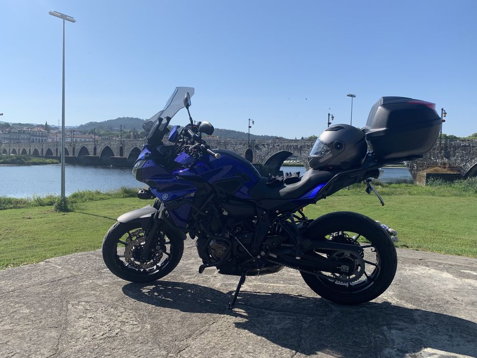 Yamaha MT-07 Tracer – 2017 – C/ Muitos Extras (Akrapovic, Top Case)