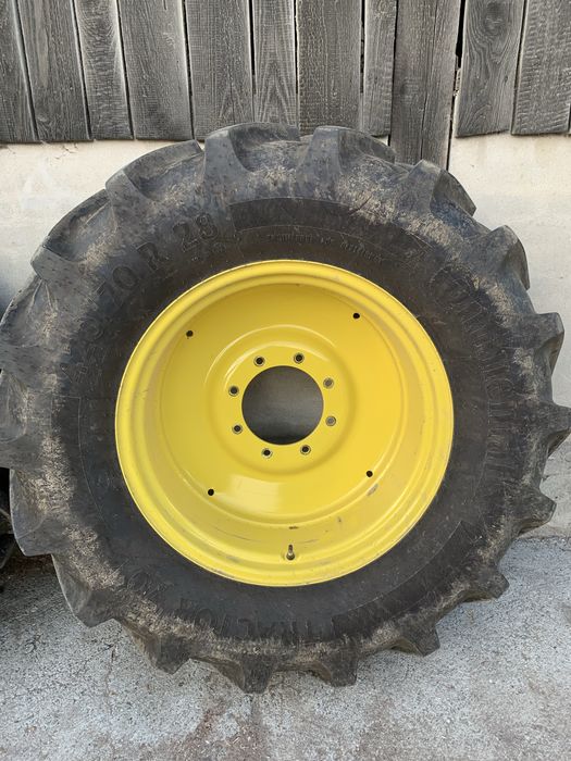 Koła John Deere 520/70 R 38+420/70 R28
