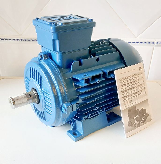 Motor Novo  trifásico 2 cavalos 1500 rpm Weg