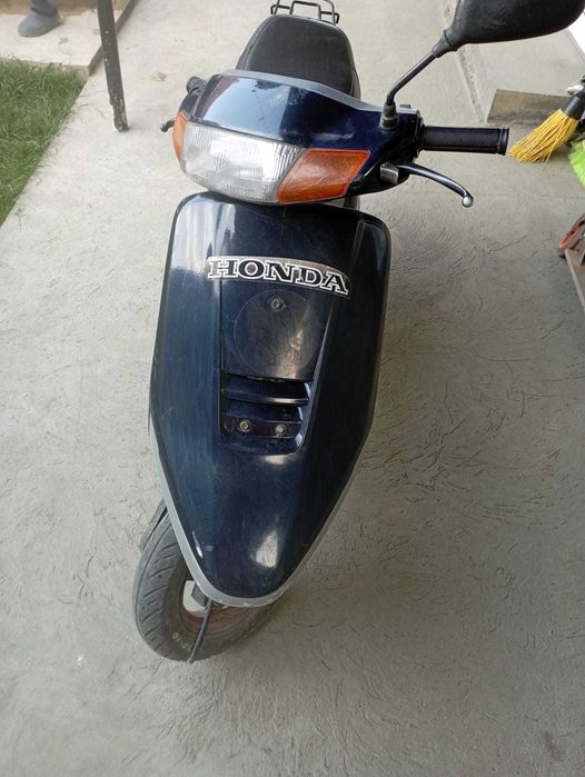 Продам скутер Honda Tact