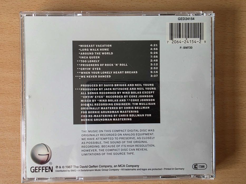 CD de música "Life" de Neil Young & Crazy Horse