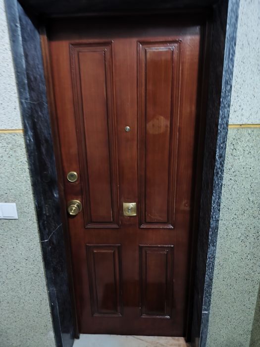 Porta de Segurança com fechadura anti pânico Tesa tx80 – Muito Robusta