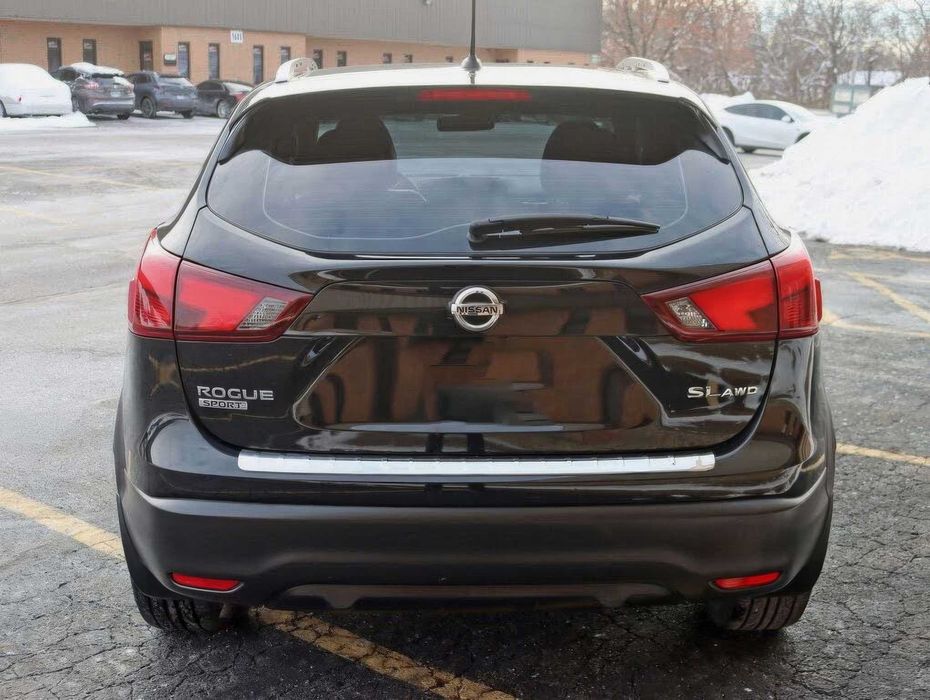 Nissan Rogue Sport SL      2018
