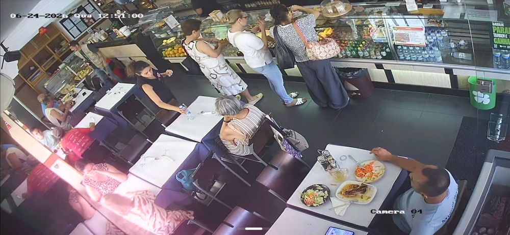 Trespassa-se Pastelaria com jogos Sta casa na Falagueira / Venda Nova