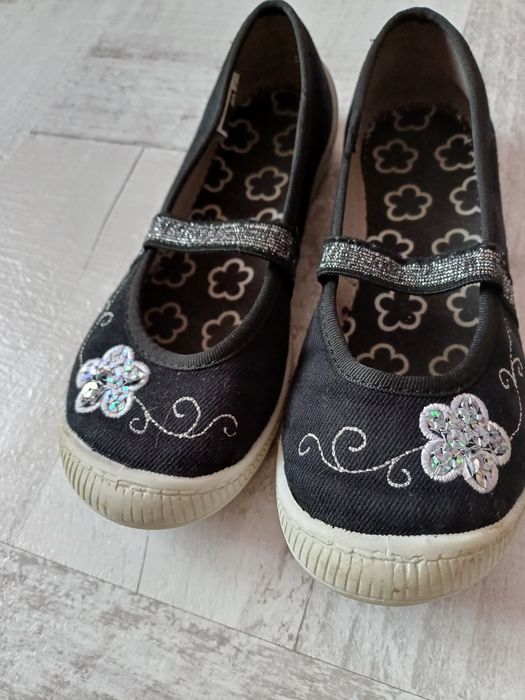 Kapcie, balerinki wsuwane. 30 dziewczynka