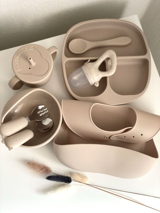 Іграшки для малюків/Силіконовий посуд для прикорму