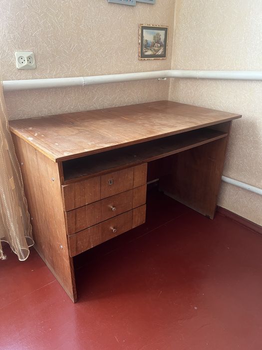 Стіл письмовий (ДСП)