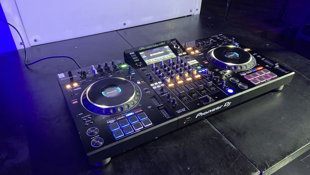 DJ Pioneer XDJ-XZ