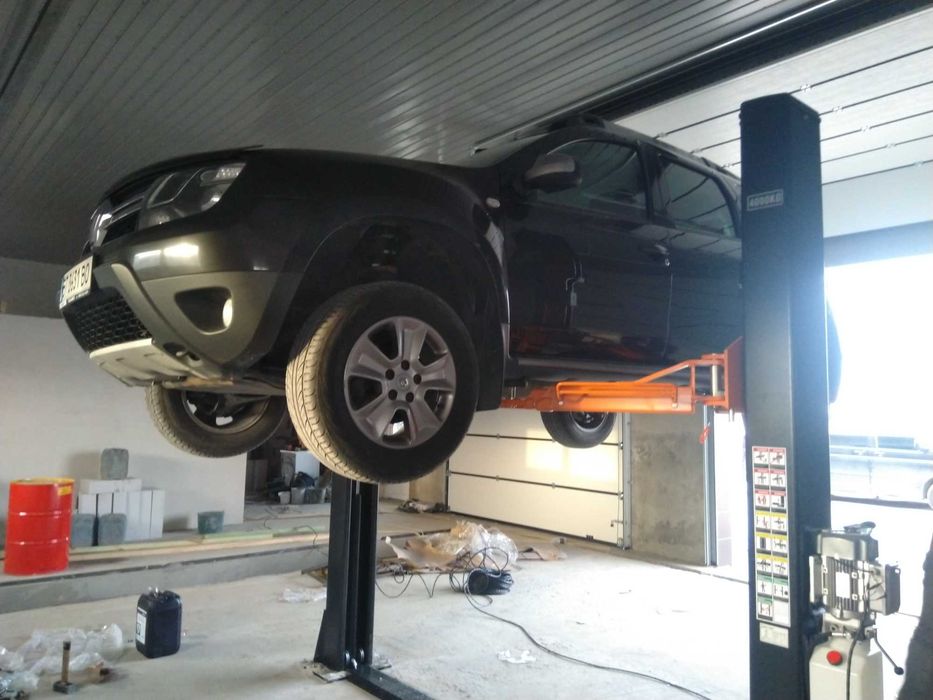 двухстоичный подъемник 5 т. Длинные лапы.