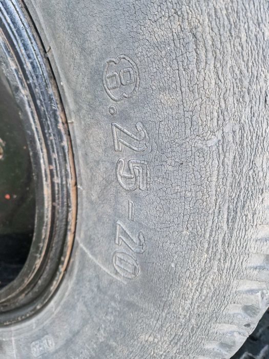 Koła 8,25 R20 przyczepa D47