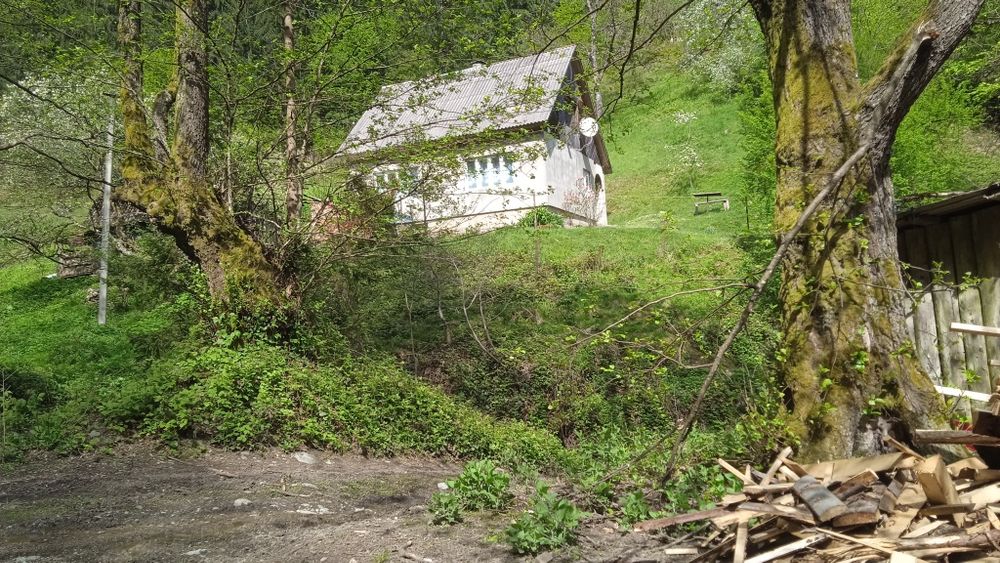 продам будинок ,